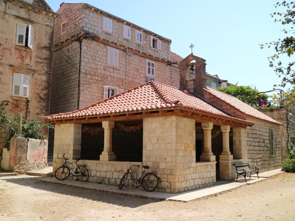 Studio Apartments & Rooms Lela, Sipan Island Šipanska Luka المظهر الخارجي الصورة