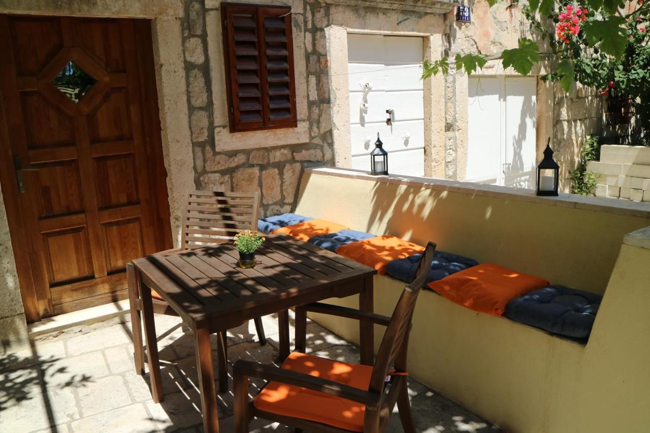 Studio Apartments & Rooms Lela, Sipan Island Šipanska Luka المظهر الخارجي الصورة