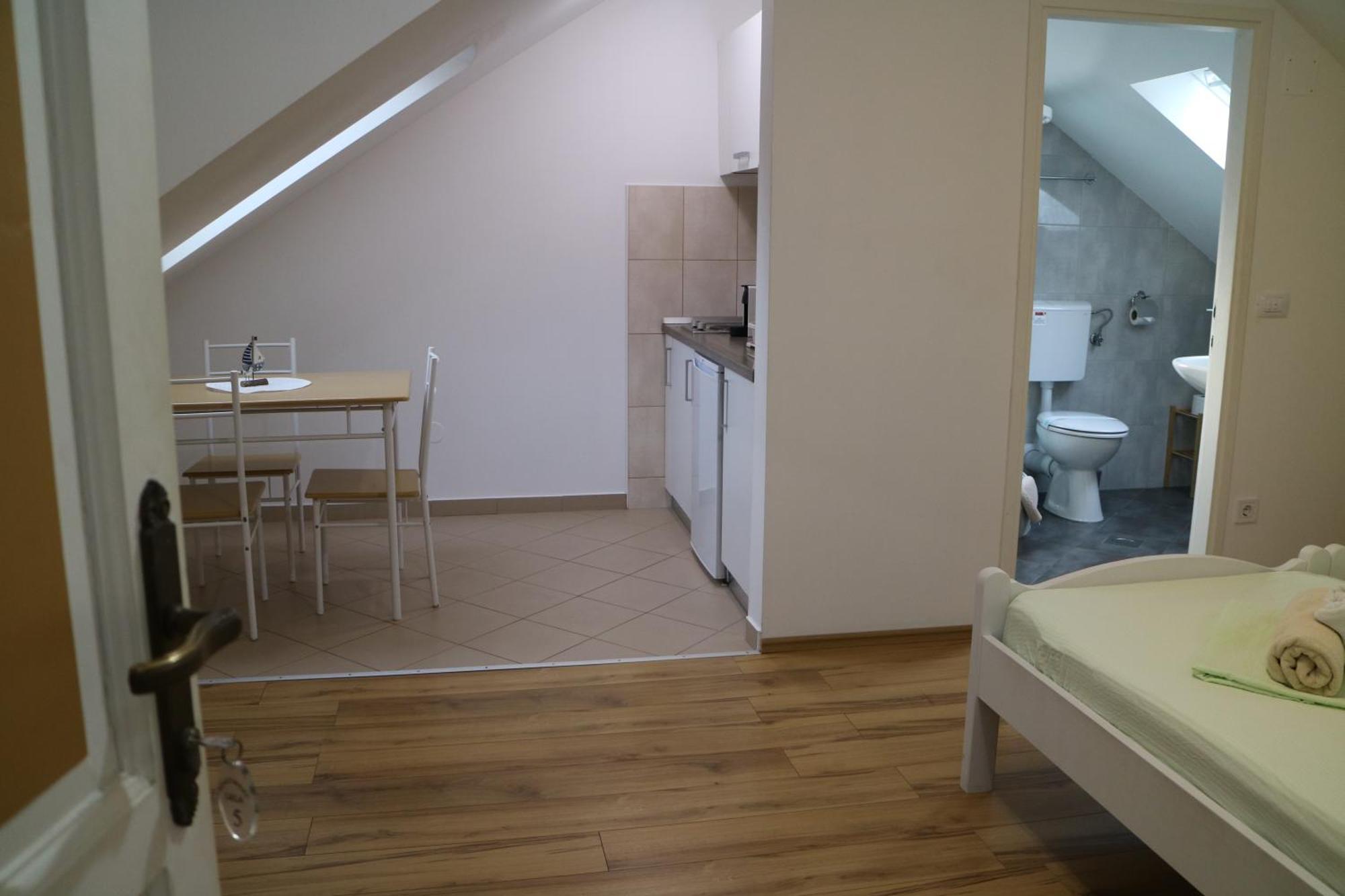 Studio Apartments & Rooms Lela, Sipan Island Šipanska Luka المظهر الخارجي الصورة