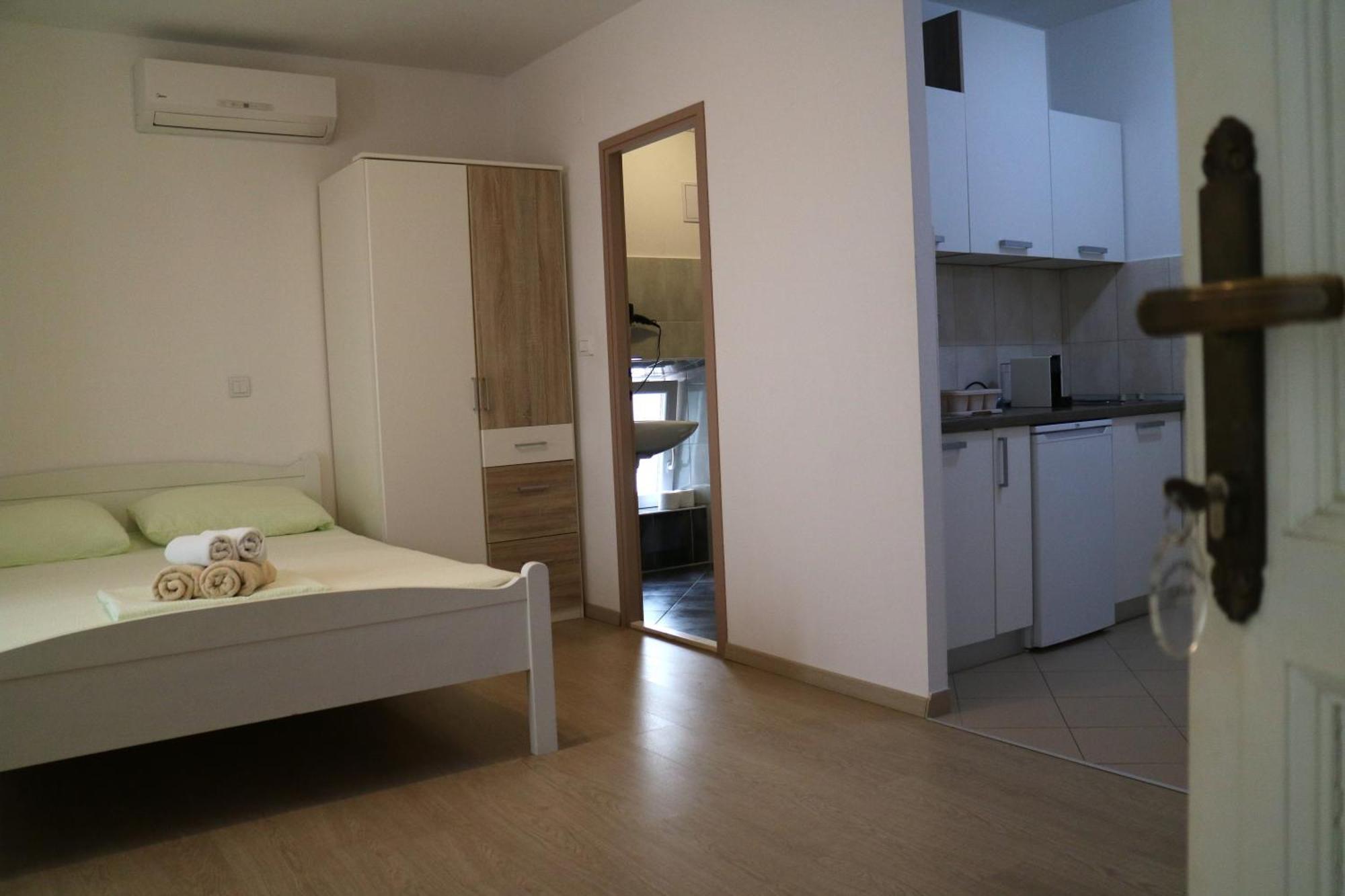 Studio Apartments & Rooms Lela, Sipan Island Šipanska Luka المظهر الخارجي الصورة